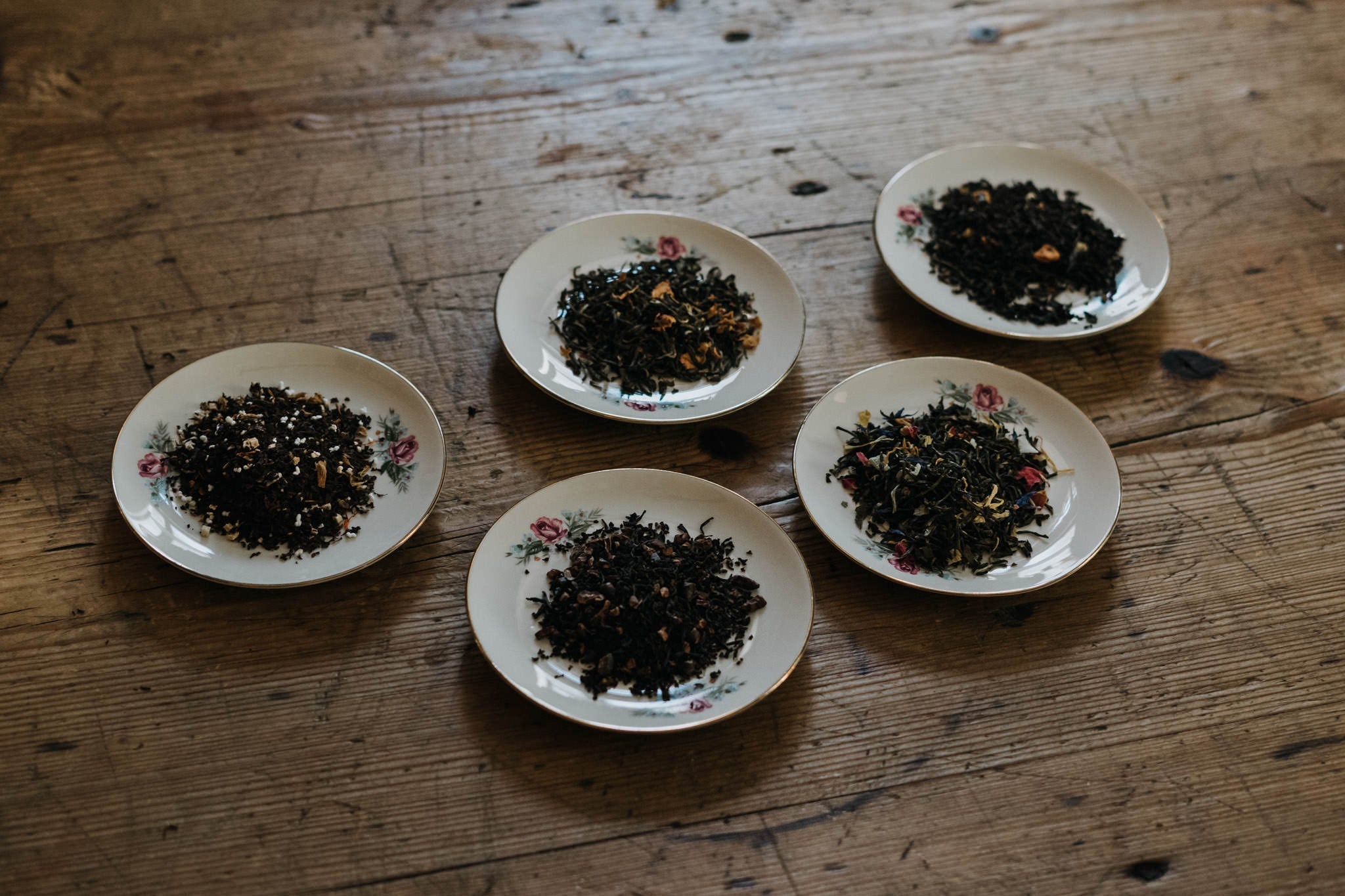 Che cos’è il tè? Guida alle sei famiglie